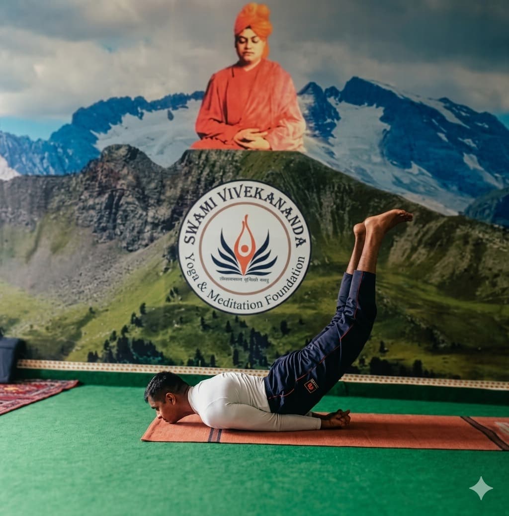 Outdoor yoga class surrounded by nature